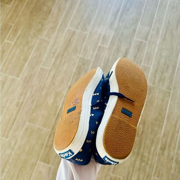 Keds navy lace up sneakers with gold print. - Picture 6 of 7